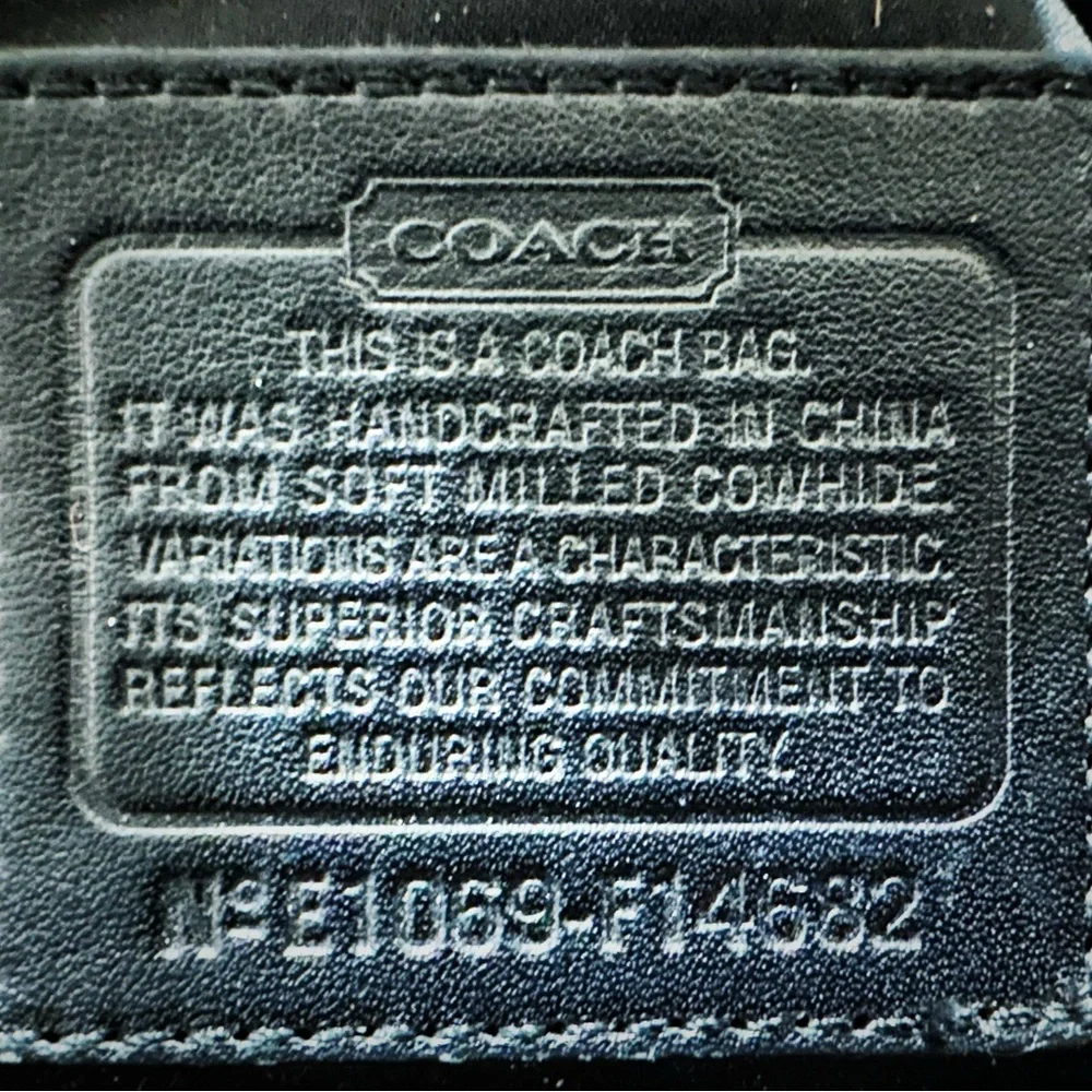 Vintage style Y2K Coach Black Leather Tote Bag shoulder bag - Picture 6 of 16